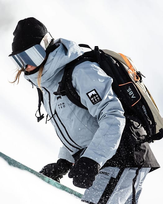 Kunde @sarah_bacher_ in Moss W Snowboardjacke Damen Soft Blue/Black