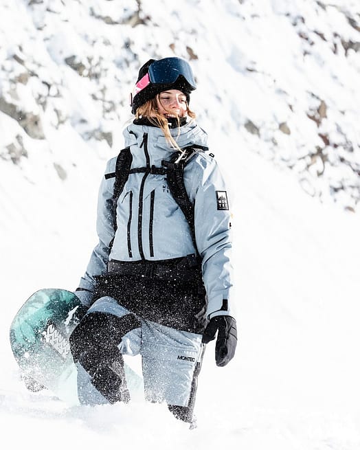 Kunde @sarah_bacher_ in Moss W Snowboardjacke Damen Soft Blue/Black