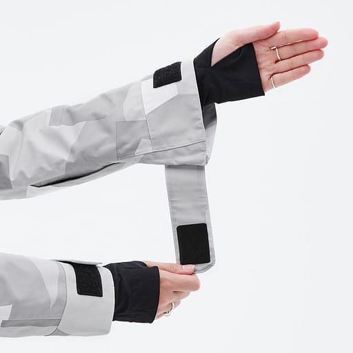 Oversized Sleeve Openings