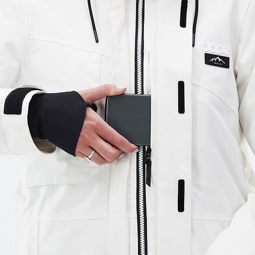 Media Pocket, Image 1 of 2