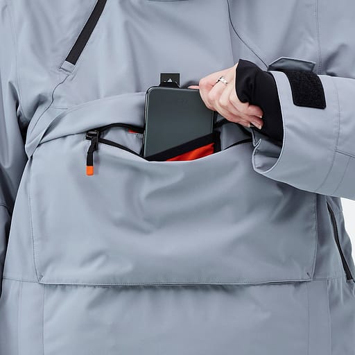 Media Pocket, Image 1 of 2