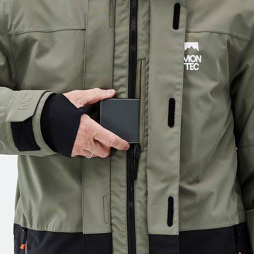 Media Pocket, Image 1 of 2