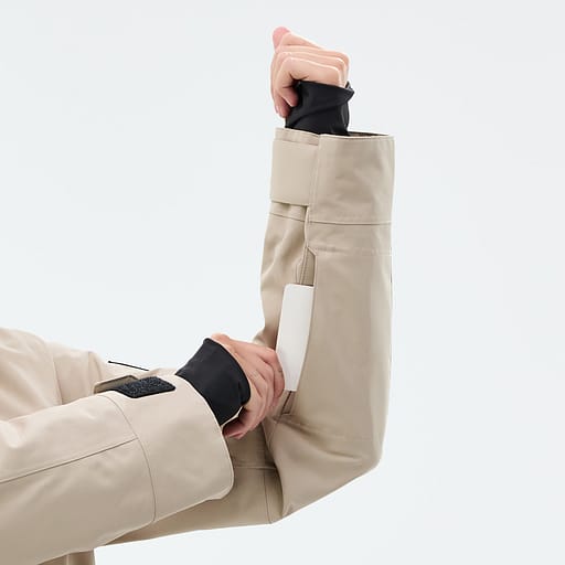 Lift Pass Pocket