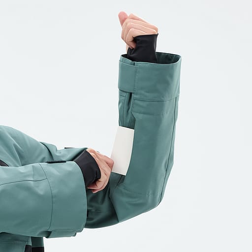 Lift Pass Pocket