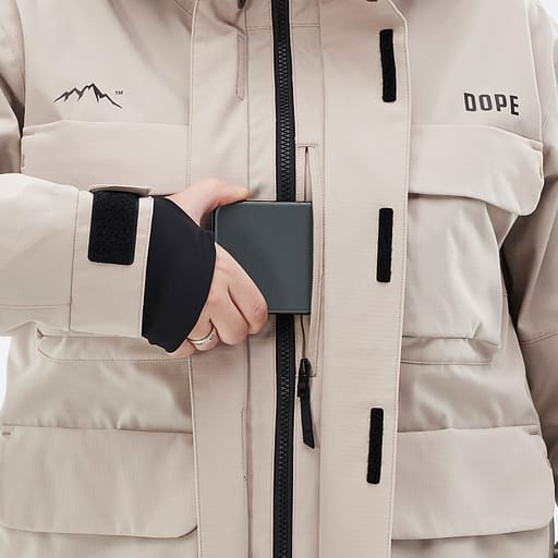 Media Pocket, Image 1 of 2