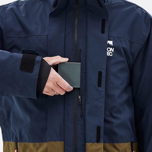 Media Pocket, Image 1 of 2