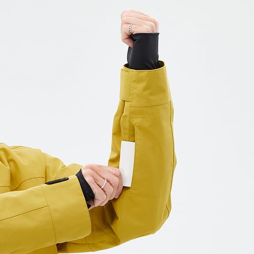Lift Pass Pocket