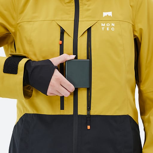 Media Pocket, Image 1 of 2