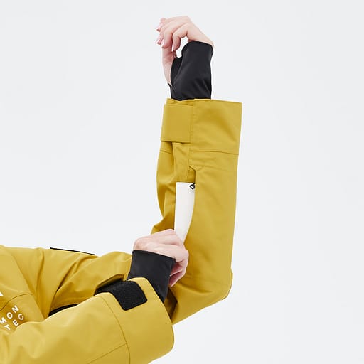 Lift Pass Pocket